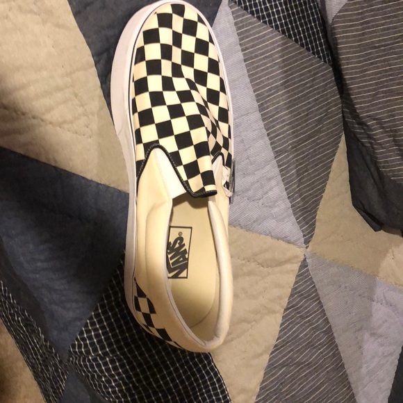 size 66 vans